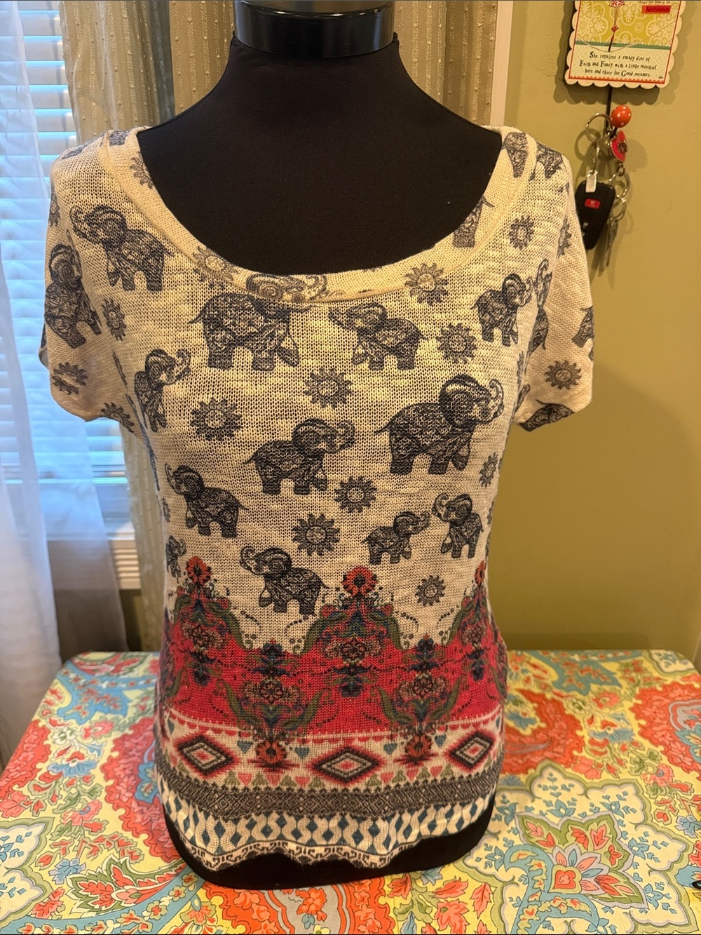 Gaze USA Short Sleeve Elephant Print Top 🐘